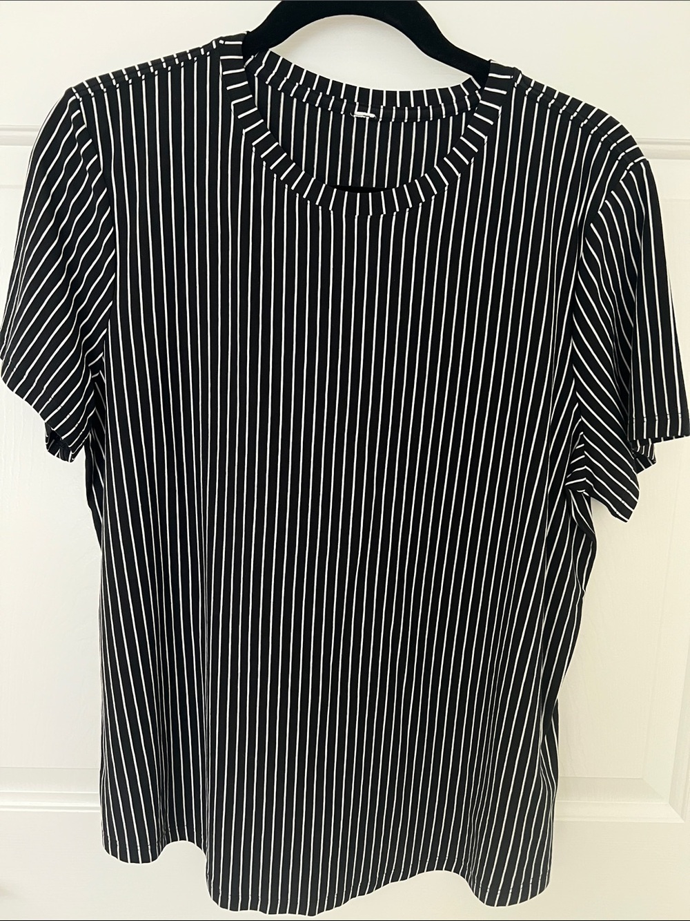 Lululemon- Love Crew Tee- Vertical Parallel Stripe Black- size 12